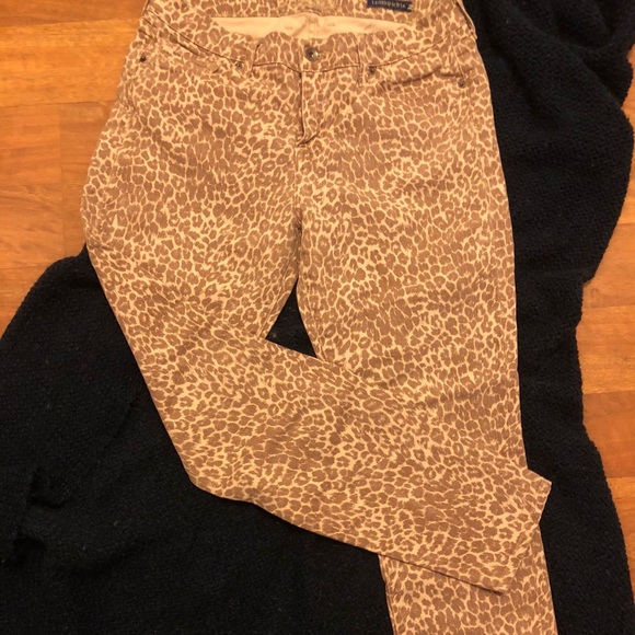 Jeans - Picture 2 of 6